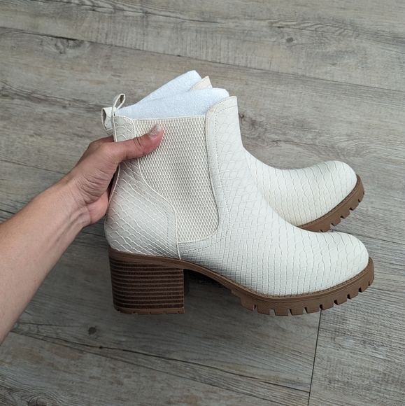 MIA Dinorah Bootie- 11 - Picture 3 of 13